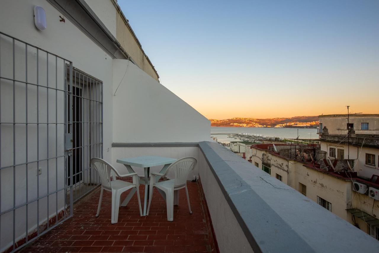 Velasquez Appartements Fast Wifi And Ocean View Tánger Exterior foto